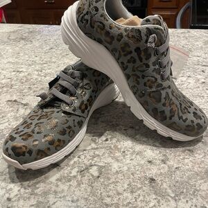 Leopard Print Women's  Align Athletic Sneaker size 8.5 new